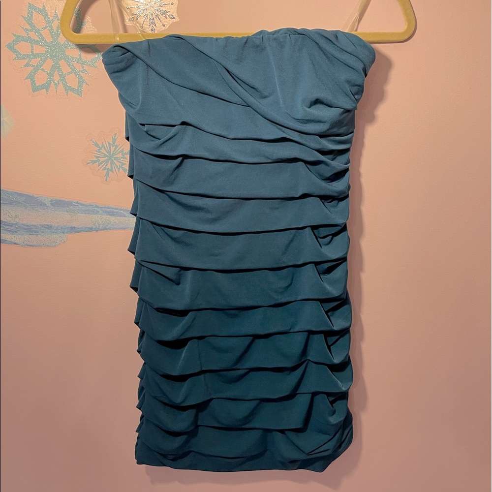 Women mini sleeveless dress size medium. Worn once.